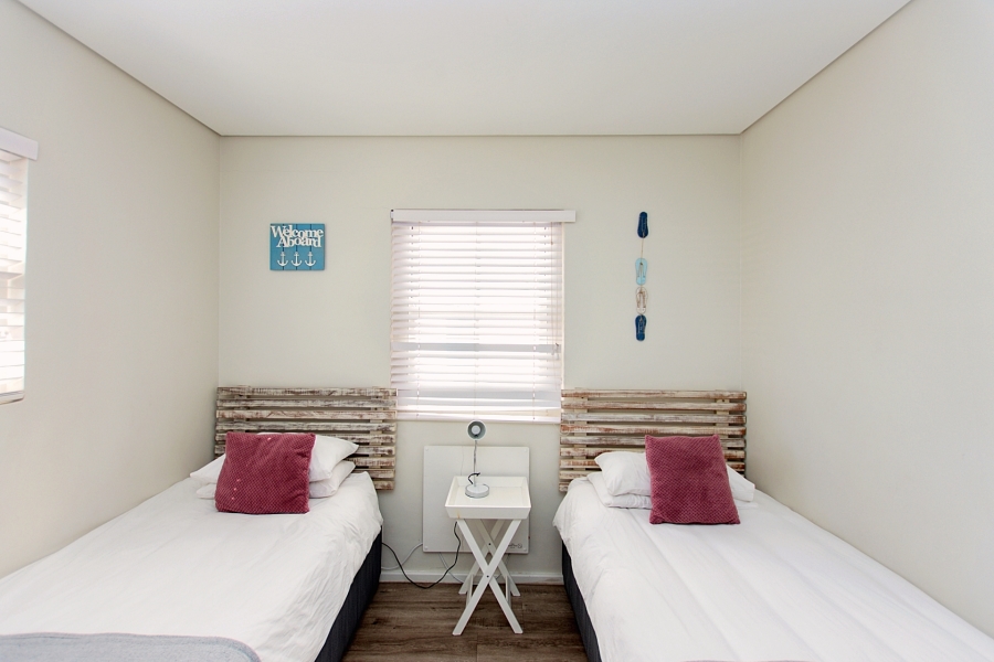 6 Bedroom Property for Sale in Mykonos Western Cape